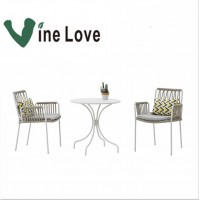 High-quality New Design Morden Fashion Top-sale Patio Garden Outdoor Chair and Table Cheap popular Comfortable  Dining sets